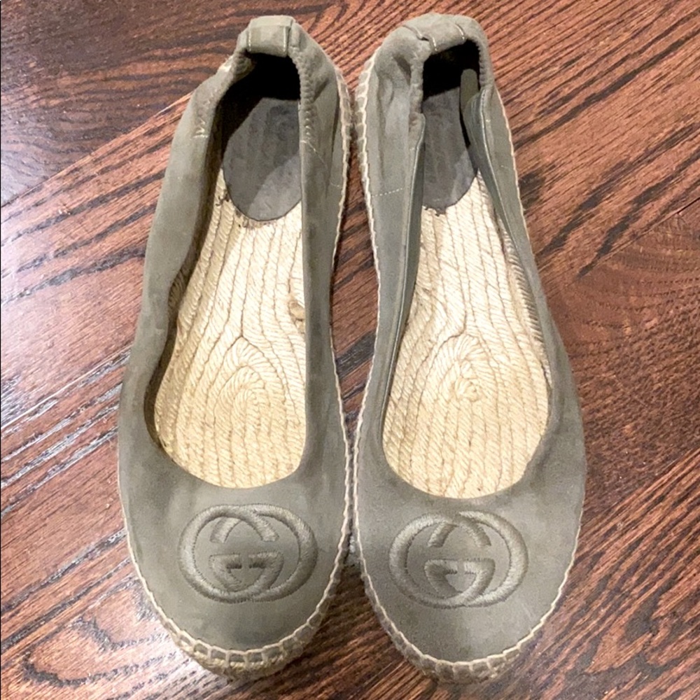 Gucci flats